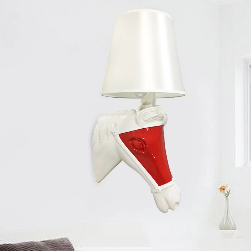 Traditionele taps toelopende schans 1 lamp stof wandmontage verlichting wit/rood voor slaapkamer Clearhalo