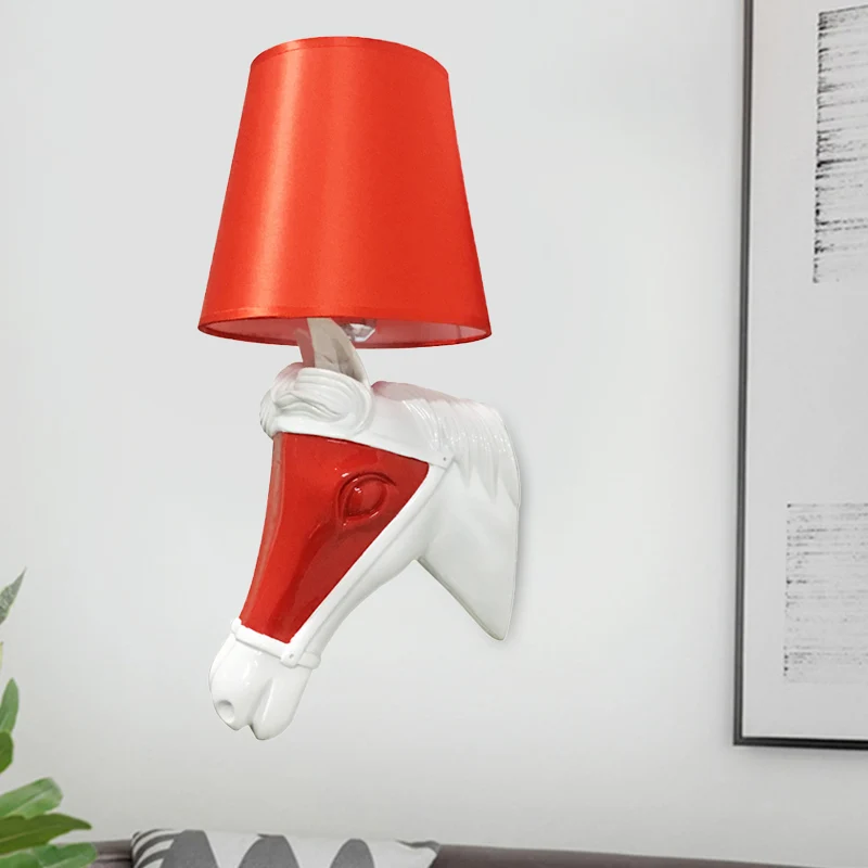 Traditionele taps toelopende schans 1 lamp stof wandmontage verlichting wit/rood voor slaapkamer Clearhalo