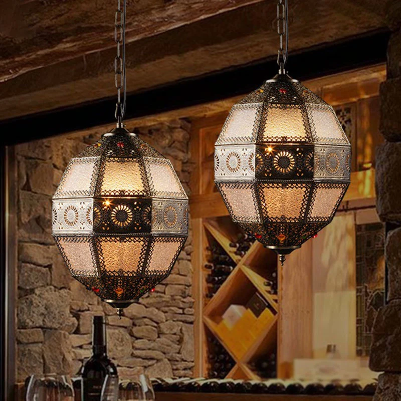 Traditionele uitgeholde hanglamp met 3 lampen en restauranthanglamp brons Clearhalo