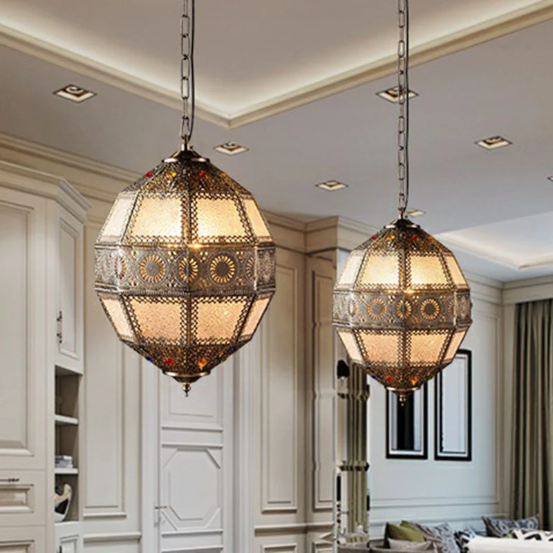 Traditionele uitgeholde hanglamp met 3 lampen en restauranthanglamp brons Clearhalo