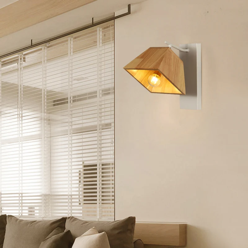 Trapeziumvormige schaduw balkon slaapkamer schans licht draaibare houten moderne wandlamp beige Clearhalo