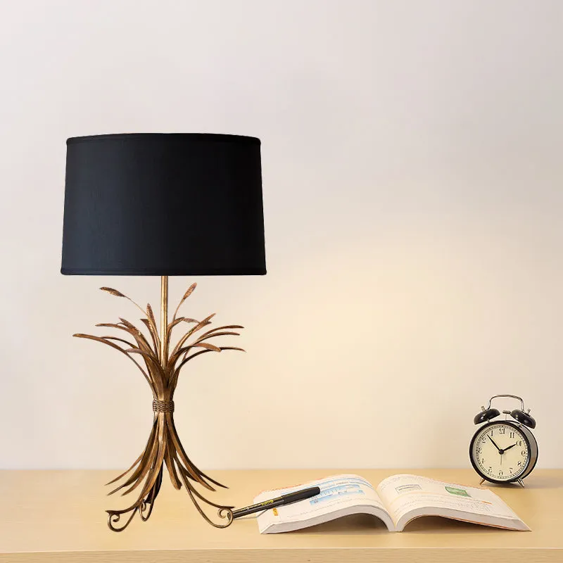 Trommelschaduw Slaapkamer Nachtkastje Verlichting Rustieke stof 1-lamps nachtkastje met zwarte afwerking en tarwebosbasis...