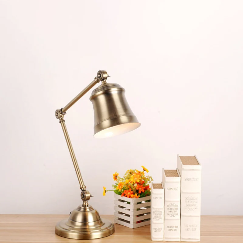 Trumpet Shade Studie Bureau-leeslamp Vintage metalen enkele gouden afwerking Taaklamp met verstelbare arm Clearhalo
