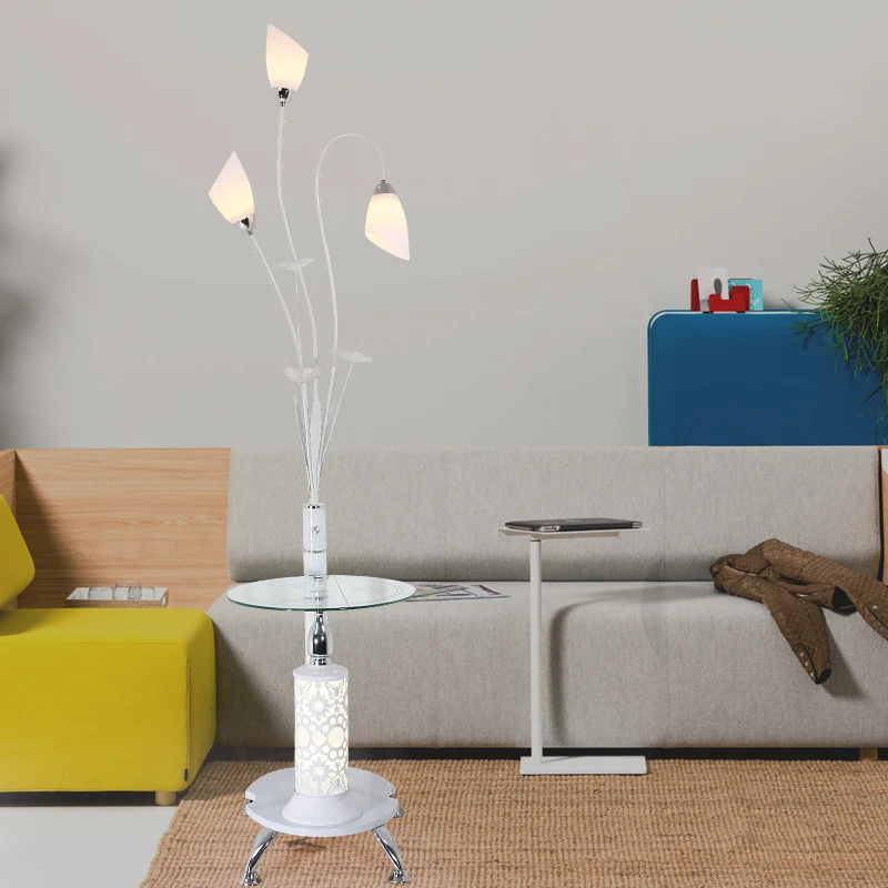 Tulp woonkamer vloerlamp rustiek ivoorkleurig glas 3-lichts witte staande lamp met tafel Clearhalo