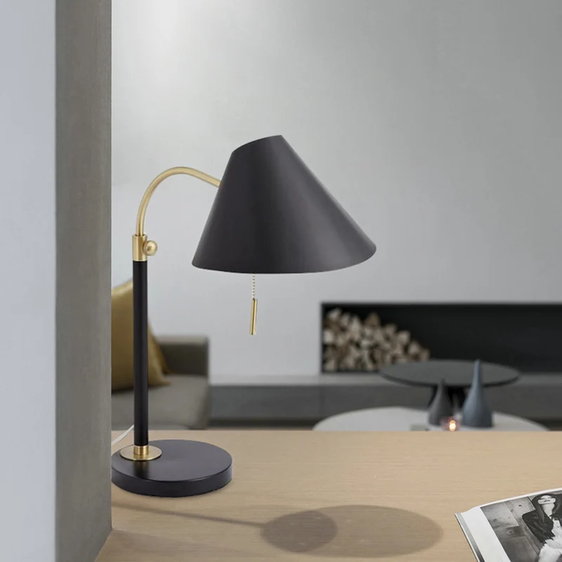 Uitlopende ijzeren tafelverlichting Eenvoudig 1-lamps leeslamp met zwarte afwerking en trekketting voor studeerkamer Clear...