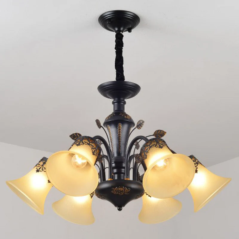 Uitlopende schaduw beige glazen kroonluchter licht klassieke woonkamer hangende plafondlamp zwart Clearhalo