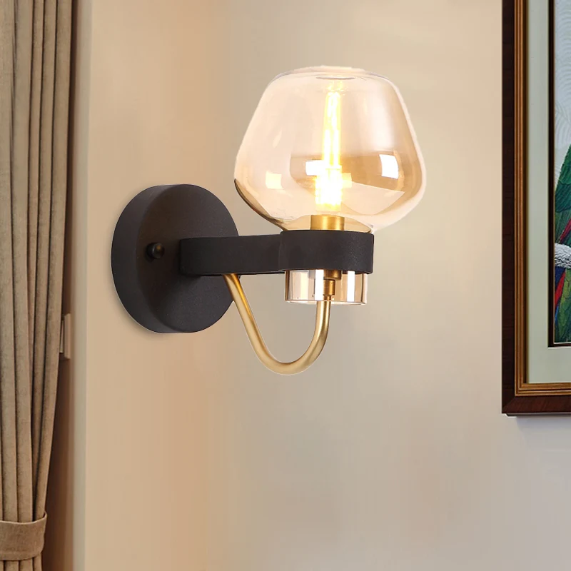 Urn Sconce Light Traditioneel 1-kops helder/amber/rookgrijs glazen wandverlichtingsarmatuur voor woonkamer Clearhalo