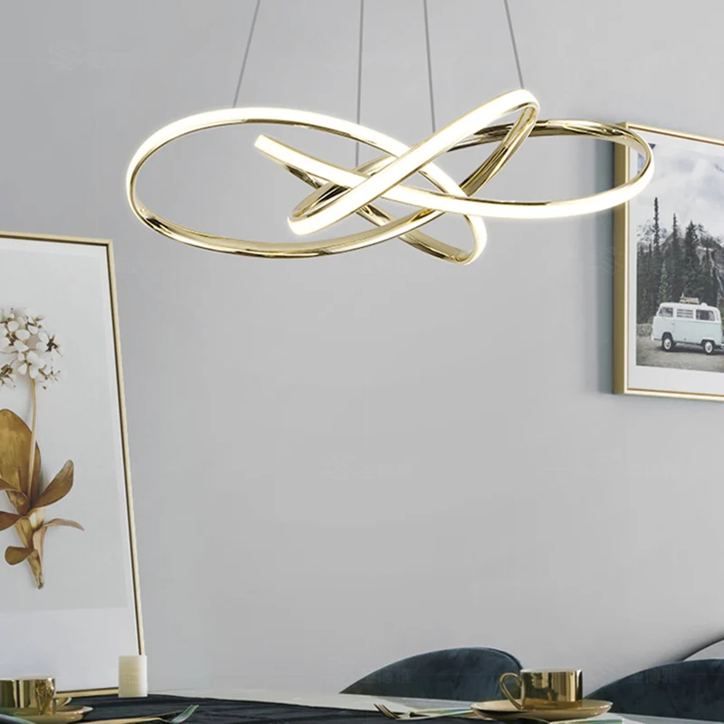 Vergulde cirkelvormige hangende kroonluchter Minimalistische metalen LED-hanglamp voor restaurant Clearhalo