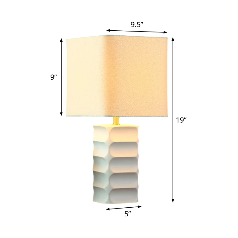 Vierkante stoffen taakverlichting Modernistische 1-kops witte kleine bureaulamp voor woonkamer Clearhalo