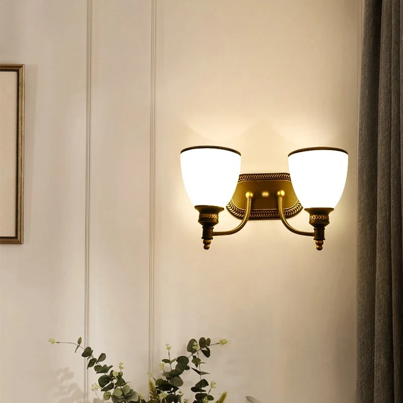 Vintage klokvormige wandlamp 2 koppen opaline glazen schansverlichting bruin voor gang Clearhalo