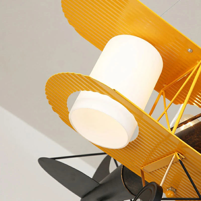 Vliegtuigkroonluchter hanglamp Cartoon metallic gele LED-plafondlamp met cilindervormige matglazen kap Clearhalo