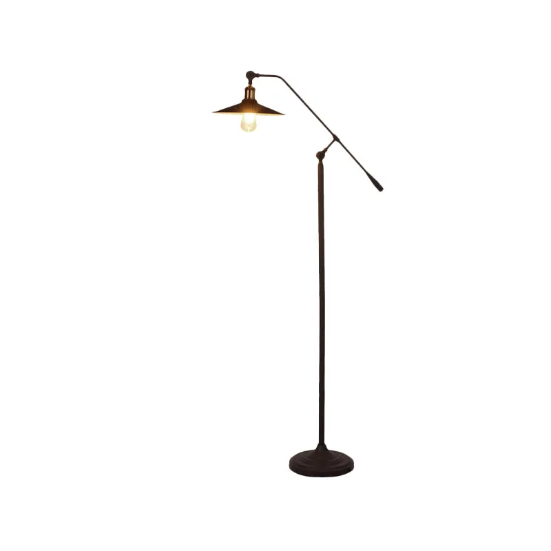 Vloerlamp met metalen kegel en zwenkarm. Nordic enkele lamp met zwarte afwerking. Staande lamp Clearhalo