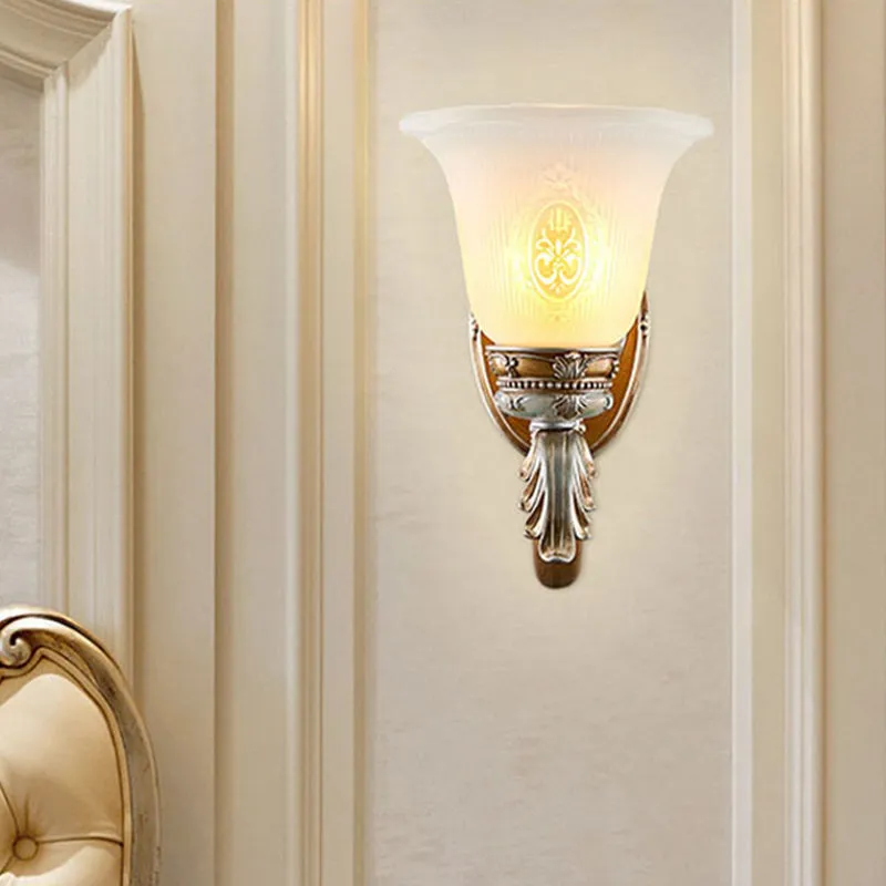 Wandkandelaar met 1/2 kop, traditionele klokvorm, gecanneleerd opaalglas, wandverlichtingsidee bruin Clearhalo
