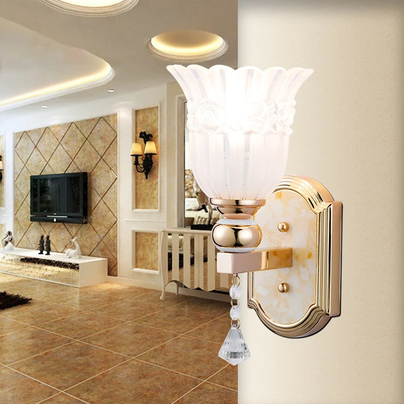 Wandkandelaar van mat glas met bloemen landelijke stijl, 1 lamp, gouden afwerking, wandverlichtingsarmatuur voor de gang C...