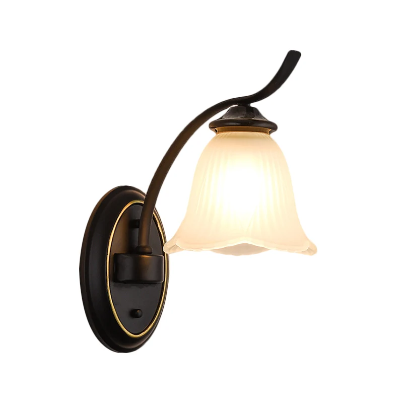 Wandlamp met enkele kop, plattelandsbloemvorm, crèmekleurige glazen wandlamp zwart Clearhalo