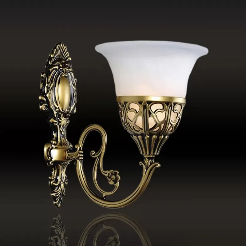 Wandlamp met één lamp, antiek uitlopend melkglas, wandmontagelamp brons Clearhalo