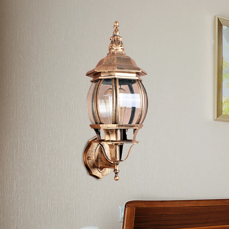 Wandlamp met 1 lamp Landelijke buitenmuurverlichtingsideeën met globale helderglazen kap messing Clearhalo