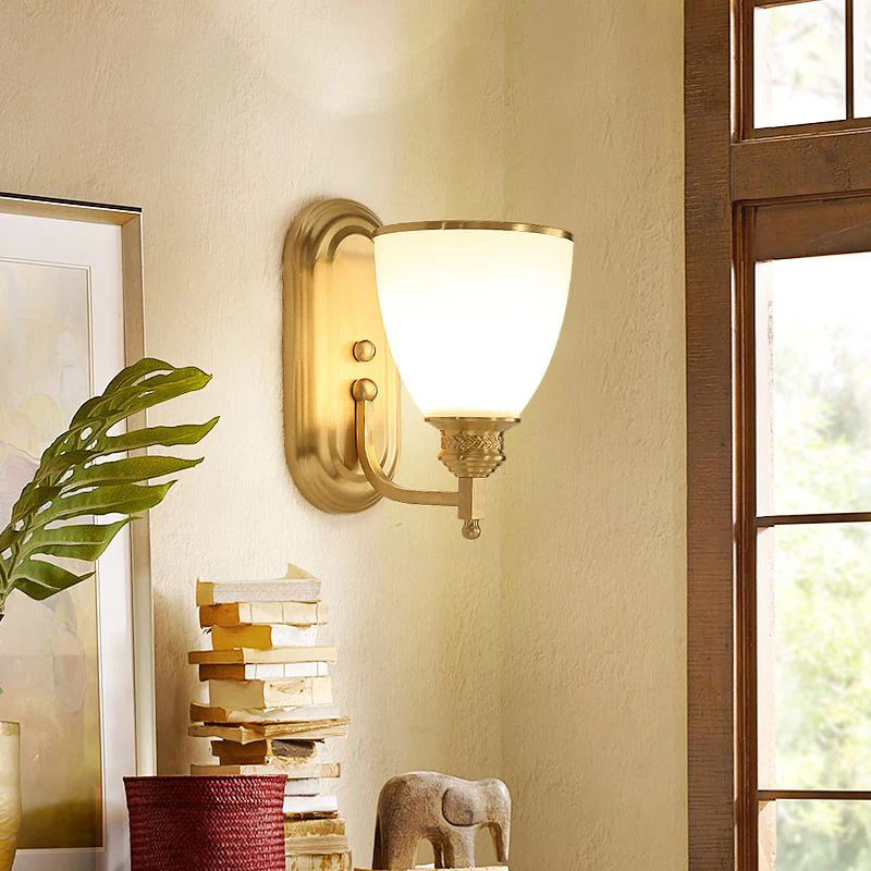 Wandlamp met één lamp Vintage Bell Opal Frost Glass Wandlamp goud Clearhalo