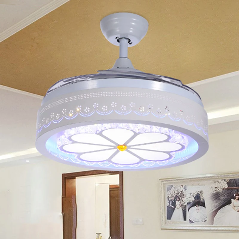 Wit geëtst bloemblaadje ventilatorlichtset eigentijds helder kristal LED semi-inbouwmontage met wandbediening/afstandsbedi...