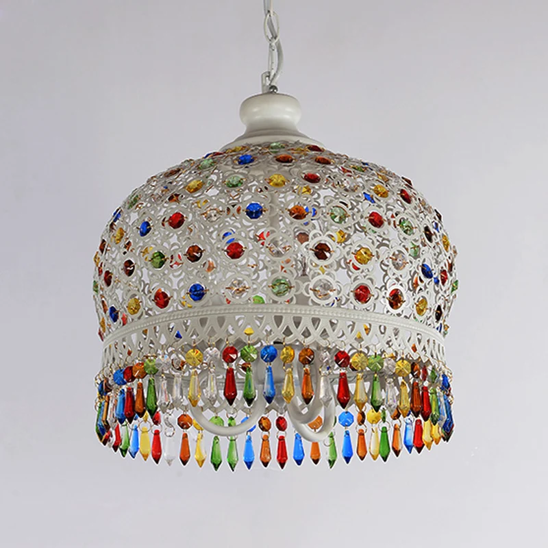Wit/messing kroonluchterlamp met 3 lampen Traditionele metalen koepel hangende plafondlamp voor restaurant Clearhalo