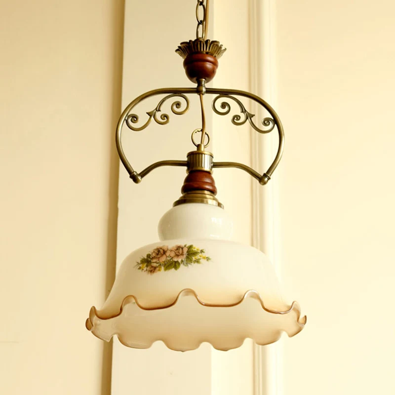Witte 1-lichts hanglamp Traditionele glazen schuur-ophanglamp met geschulpte rand Clearhalo