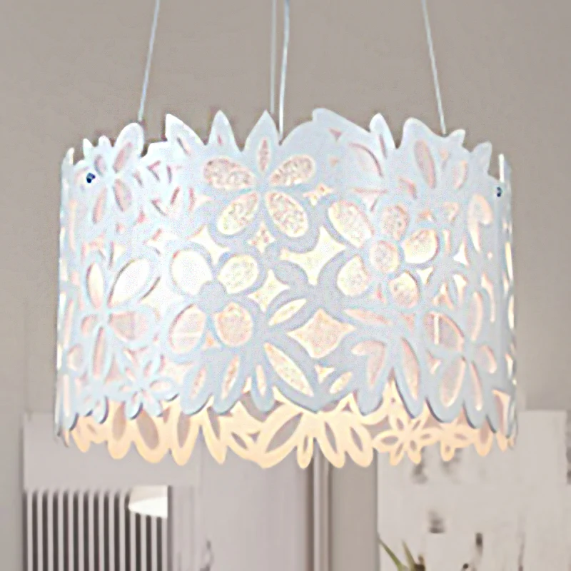 Witte bloemen hanglamp met trommelkap Kinderijzer smeedijzeren hanglamp voor eetkamer Clearhalo