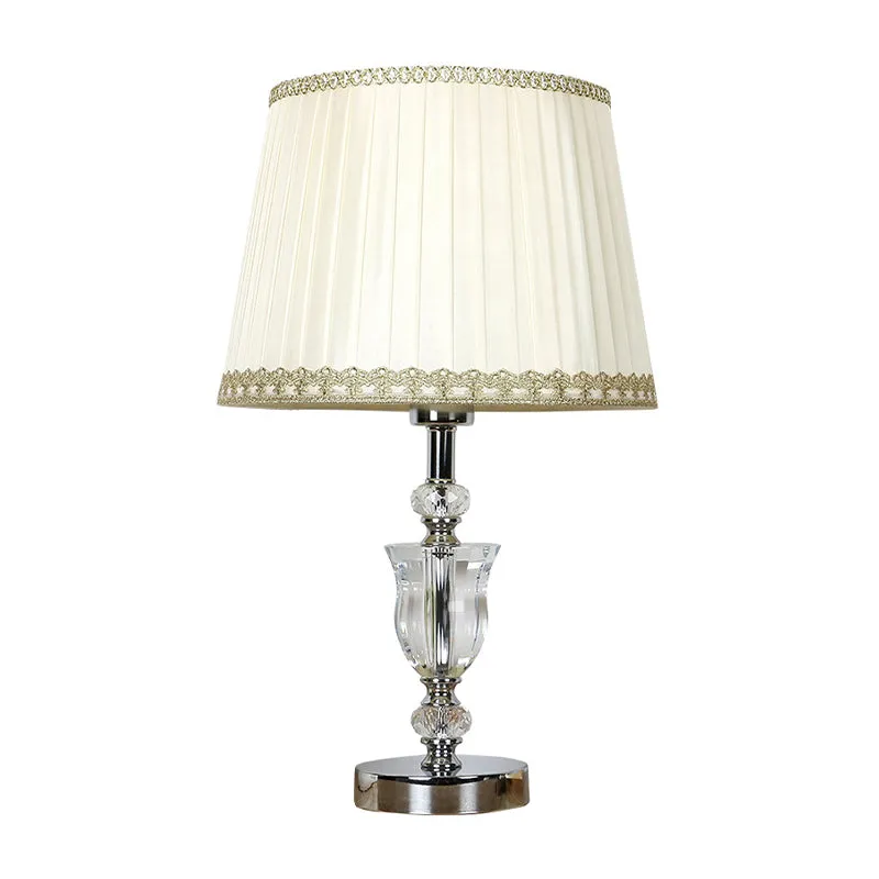Witte Cone Nachttafellamp Moderne Stijl 1 Kop Urnvormig Kristallen Nachtkastje Licht Clearhalo