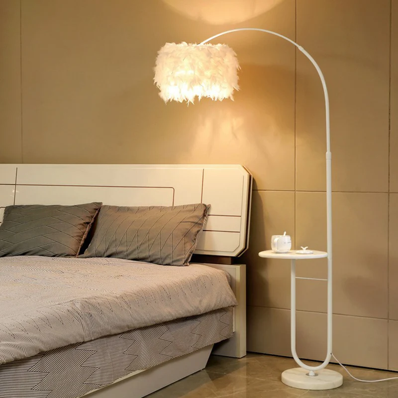 Witte Drum Staande Vloerlamp Simplicity Single Feather Vloerlamp met Dienblad en Boogarm Clearhalo