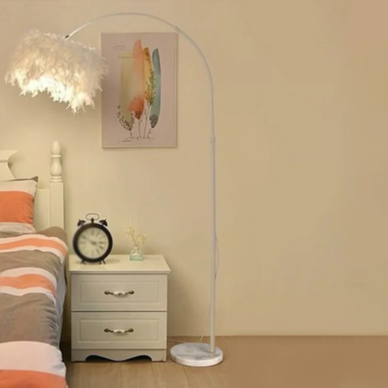 Witte Drum Staande Vloerlamp Simplicity Single Feather Vloerlamp met Dienblad en Boogarm Clearhalo