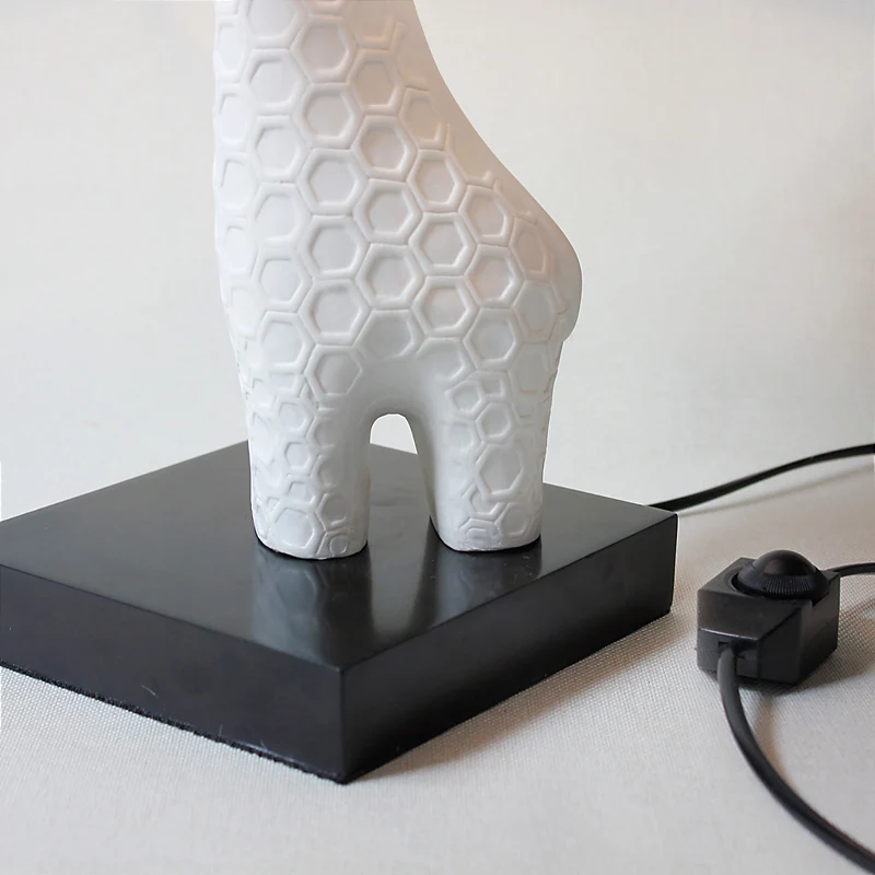 Witte enkele trommel studielamp modernisme stoffen LED-leeslamp met giraffenbasis voor slaapkamer Clearhalo