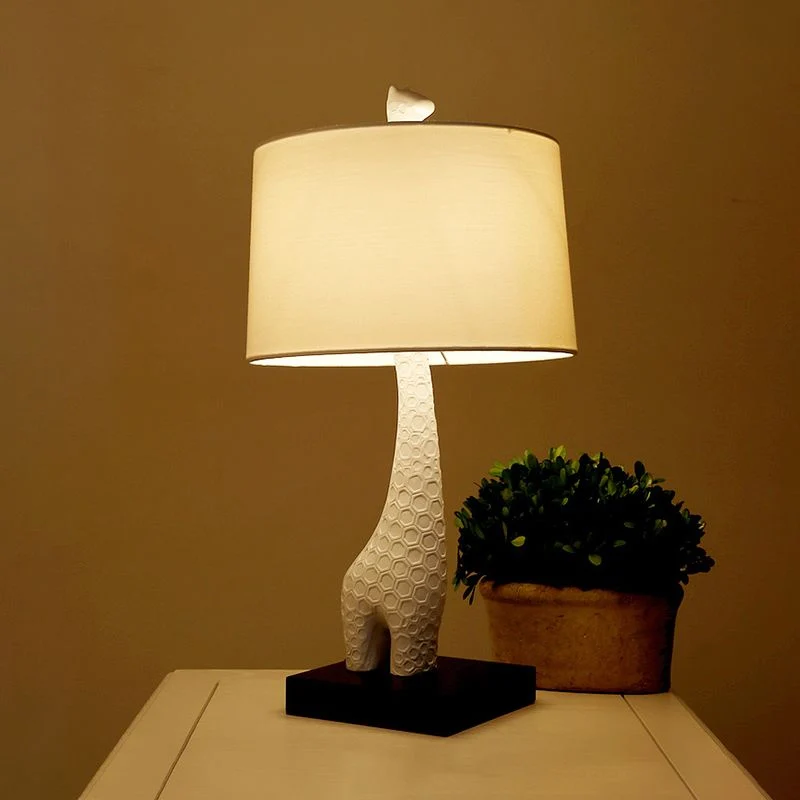 Witte enkele trommel studielamp modernisme stoffen LED-leeslamp met giraffenbasis voor slaapkamer Clearhalo