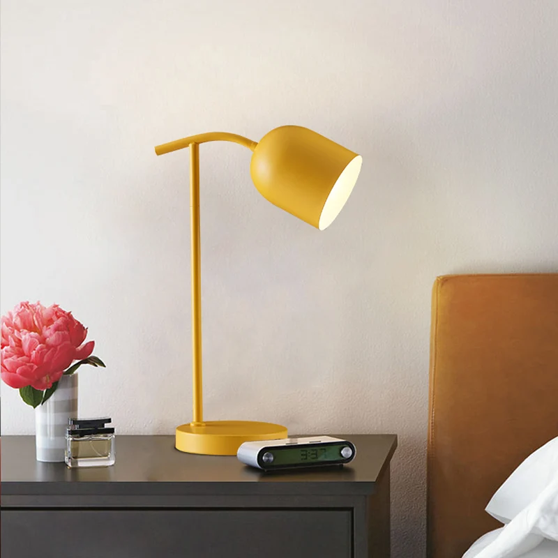 Wit/zwart/gele afwerking Bell-bureauverlichting Macaron LED-metallic leesboeklamp voor nachtkastje Clearhalo