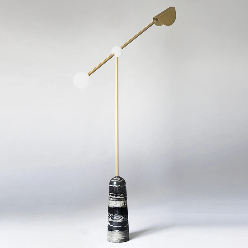 Woonkamervloerlamp met hefboomarm, crèmekleurig glas, 2-lichts designvloerlamp met marmeren voet zwart-goud Clearhalo