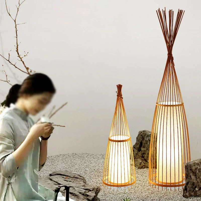 Zuidoost-Azië conische stand-up lamp bamboe enkele woonkamer vloerverlichting met cilinderdiffusor Clearhalo