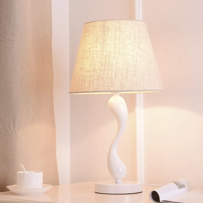 Zwaaiend nachtkastje licht eigentijds metaal 1 lamp bureaulamp van vlasstof voor nachtkastje Clearhalo