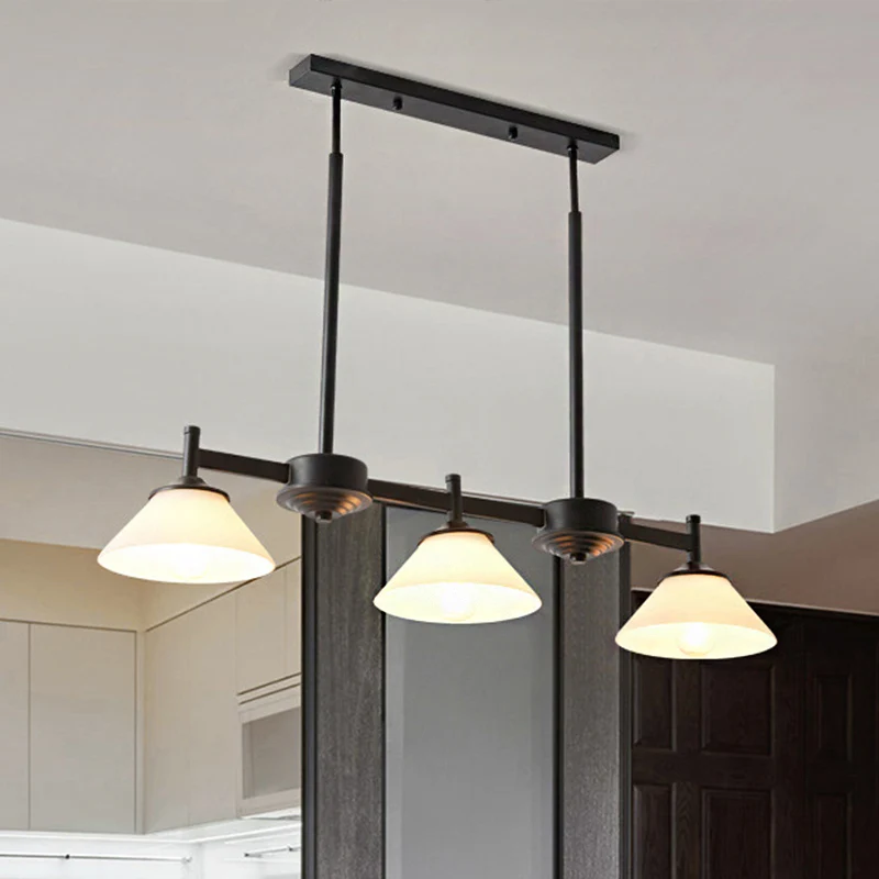 Zwart 3-lichts eilandlichtarmatuur Traditionele hanglamp van matglas met kegel Clearhalo