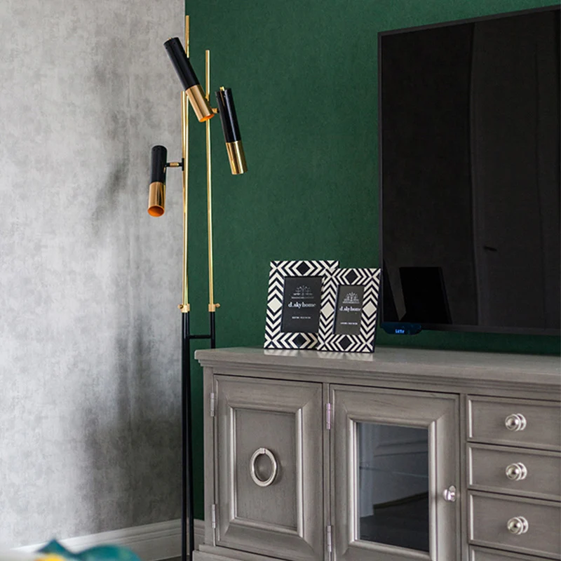 Zwart en goud buisboom vloerlamp postmoderne 3-lichts metalen staande vloerlamp voor woonkamer Clearhalo