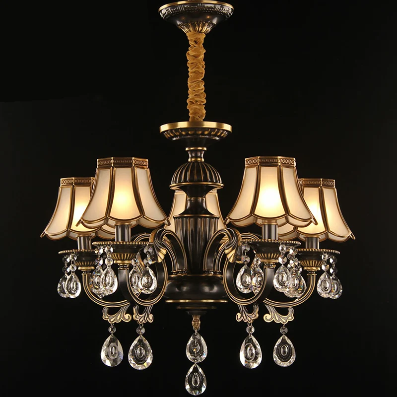 Zwart en messing geschulpte hanglamp Traditionele ondoorzichtige glazen eetkamerkroonluchter met kristallen decoratie Clea...