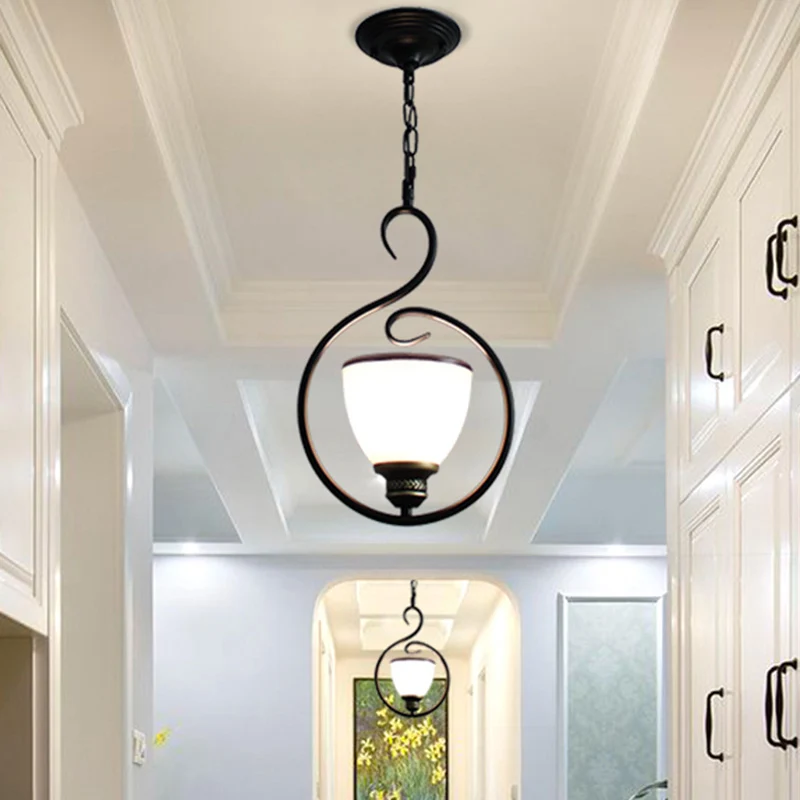 Zwarte Bell Shade-plafondlamp Traditioneel opaalglas 1-kops eetkamer hangende hanglamp met kap Clearhalo