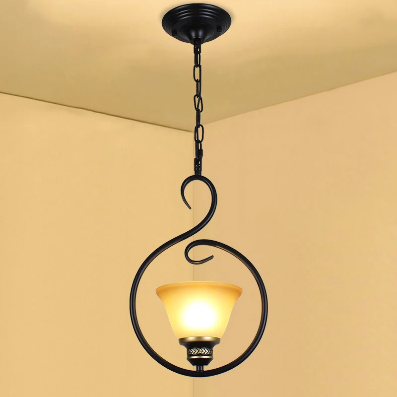 Zwarte Bell Shade-plafondlamp Traditioneel opaalglas 1-kops eetkamer hangende hanglamp met kap Clearhalo
