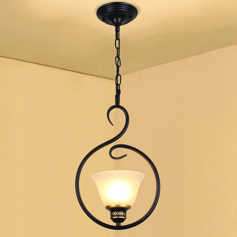 Zwarte Bell Shade-plafondlamp Traditioneel opaalglas 1-kops eetkamer hangende hanglamp met kap Clearhalo