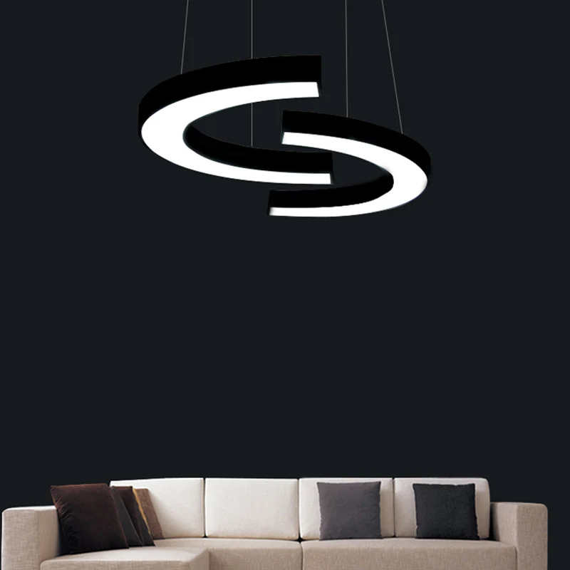 Zwarte C-vormige plafondkroonluchter Eenvoud Acryl LED-hanglamp voor kantoor Clearhalo