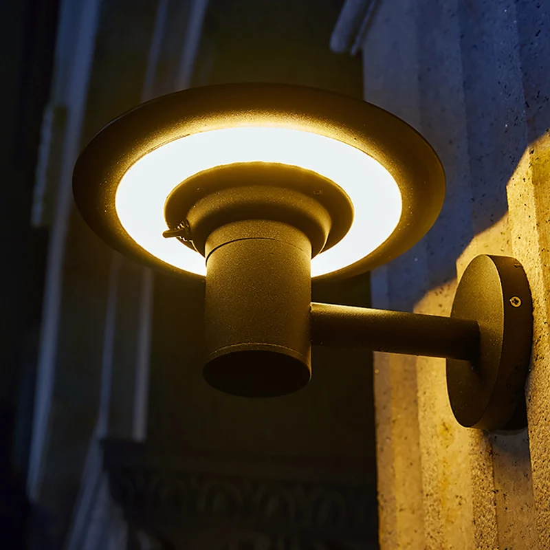 Zwarte dienbladvormige zonne-wandlamp, minimalistische LED-aluminium schansverlichting voor binnenplaats Clearhalo