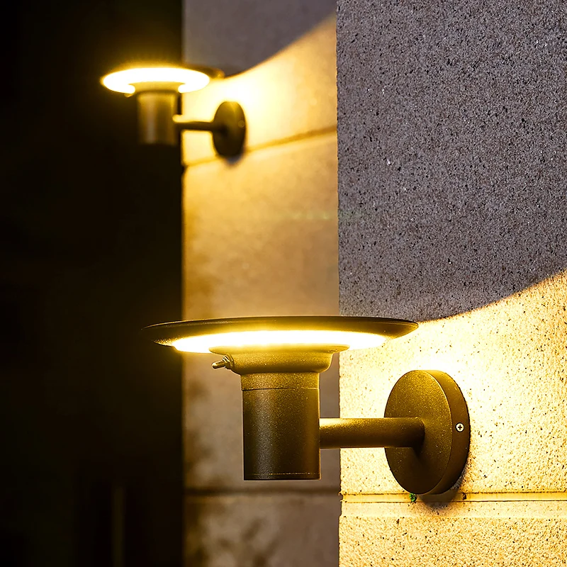 Zwarte dienbladvormige zonne-wandlamp, minimalistische LED-aluminium schansverlichting voor binnenplaats Clearhalo