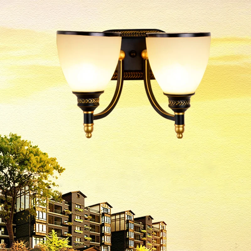 Zwarte klokvormige wandlamp Rustiek wit vorstglas Woonkamerwandlamp Clearhalo
