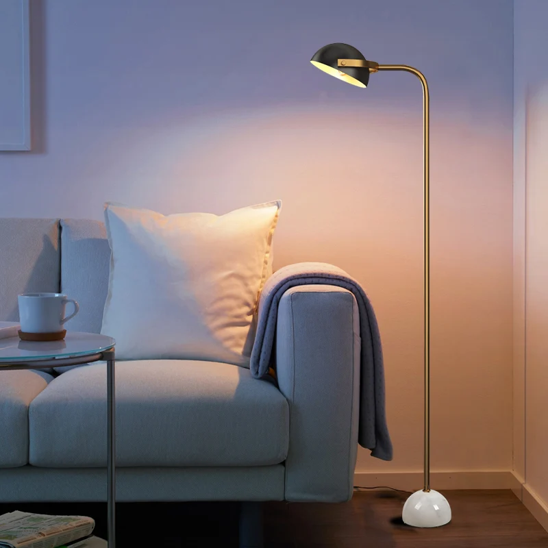 Zwarte koepelvormige draaibare staande lamp, moderne vloerlamp met enkele lamp en metalen handvat Clearhalo