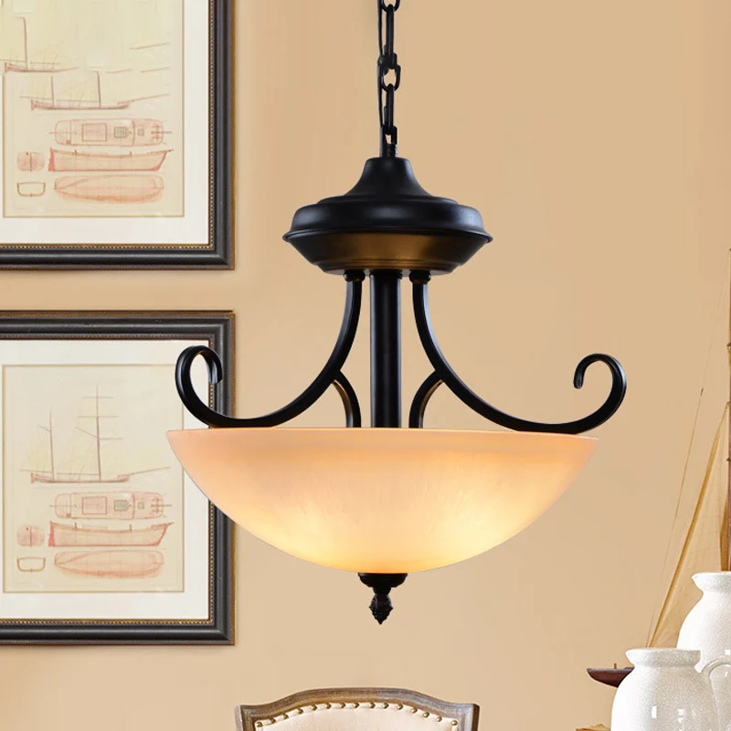Zwarte koepelvormige kroonluchter, traditionele lichtbruine glazen ganghangende hanglamp met 3 koppen Clearhalo