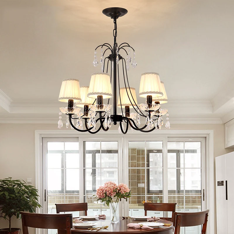 Zwarte kroonluchterverlichting Retro metalen hanglamp met zwevende arm en vallend kristal Clearhalo