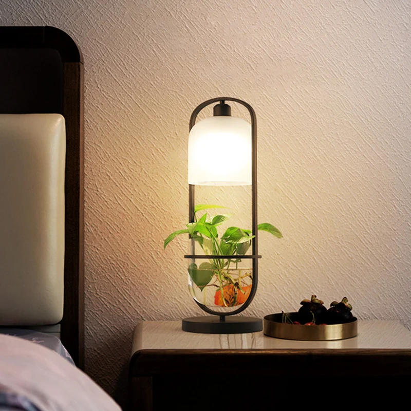 Zwarte ovale nachttafellamp, industriële metalen LED-woonkamer-nachtkastjelamp met plantencontainer Clearhalo
