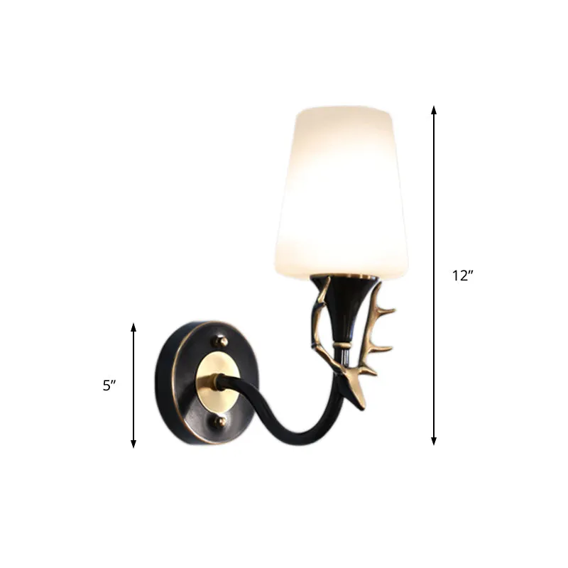 Zwart/Goud 1/2 Licht Blaker Licht Rustiek Metaal Gebogen Arm Wandverlichting voor Slaapkamer met Taps toelopende Matglazen...